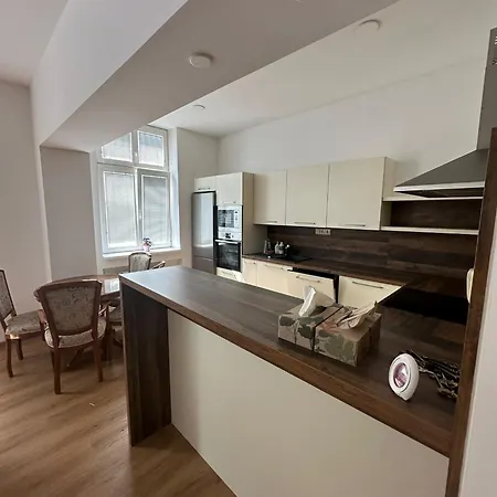 Spacious Centrum Apartment
